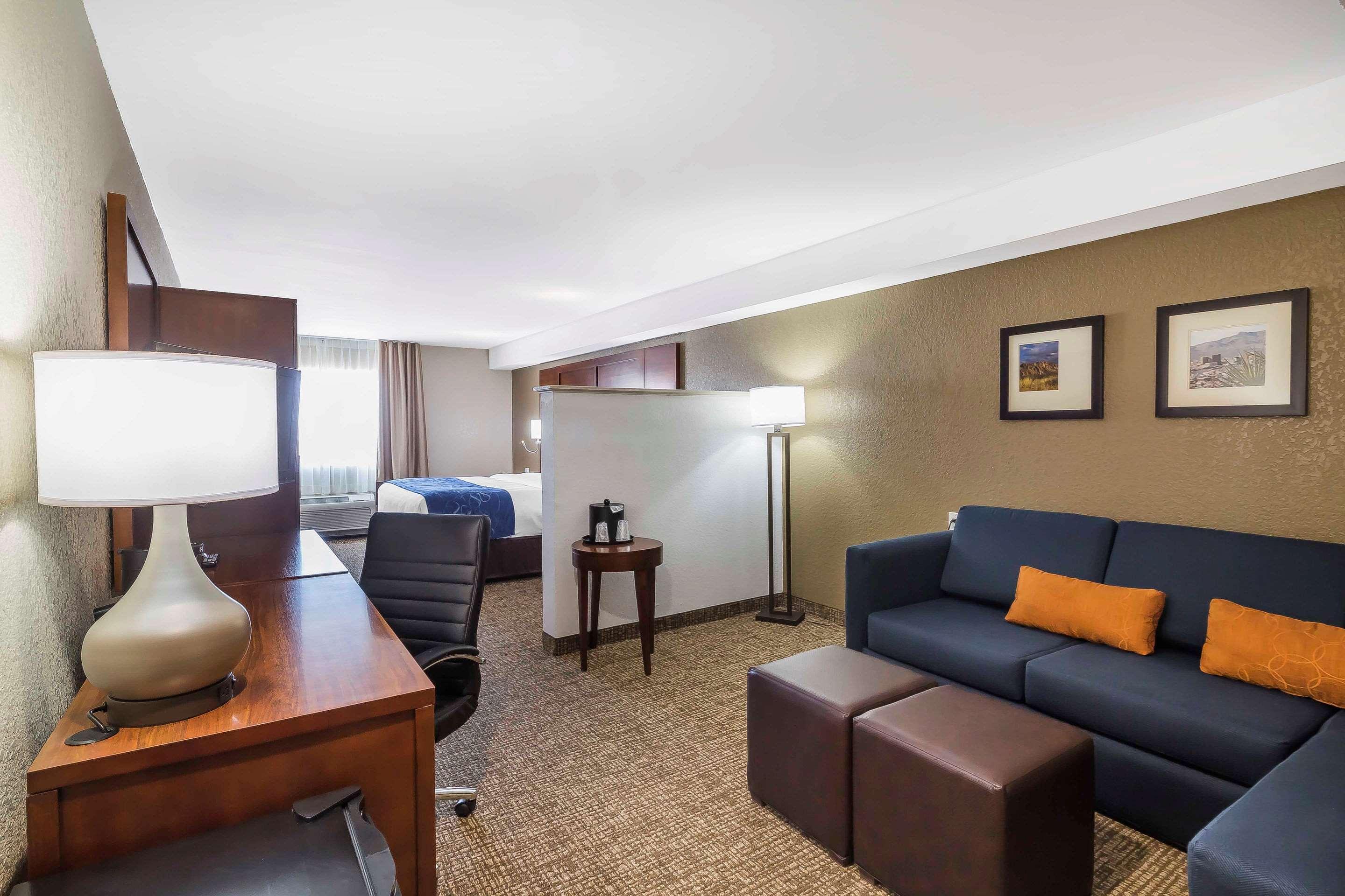 Comfort Suites El Paso Airport Buitenkant foto